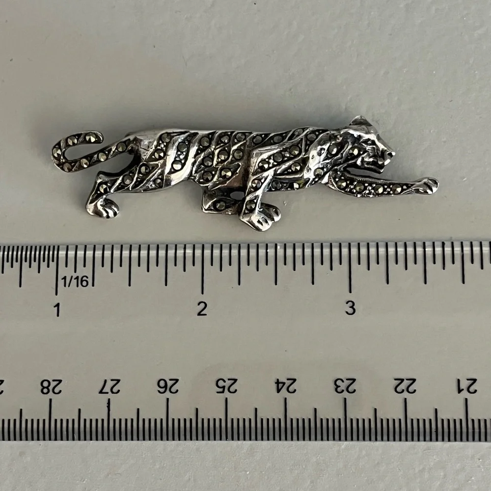 925 PANTHER LEOPARD EXQUISITE Marcasite Sterling Silver Signed Brooch Pin Gift - Picture 3 of 17
